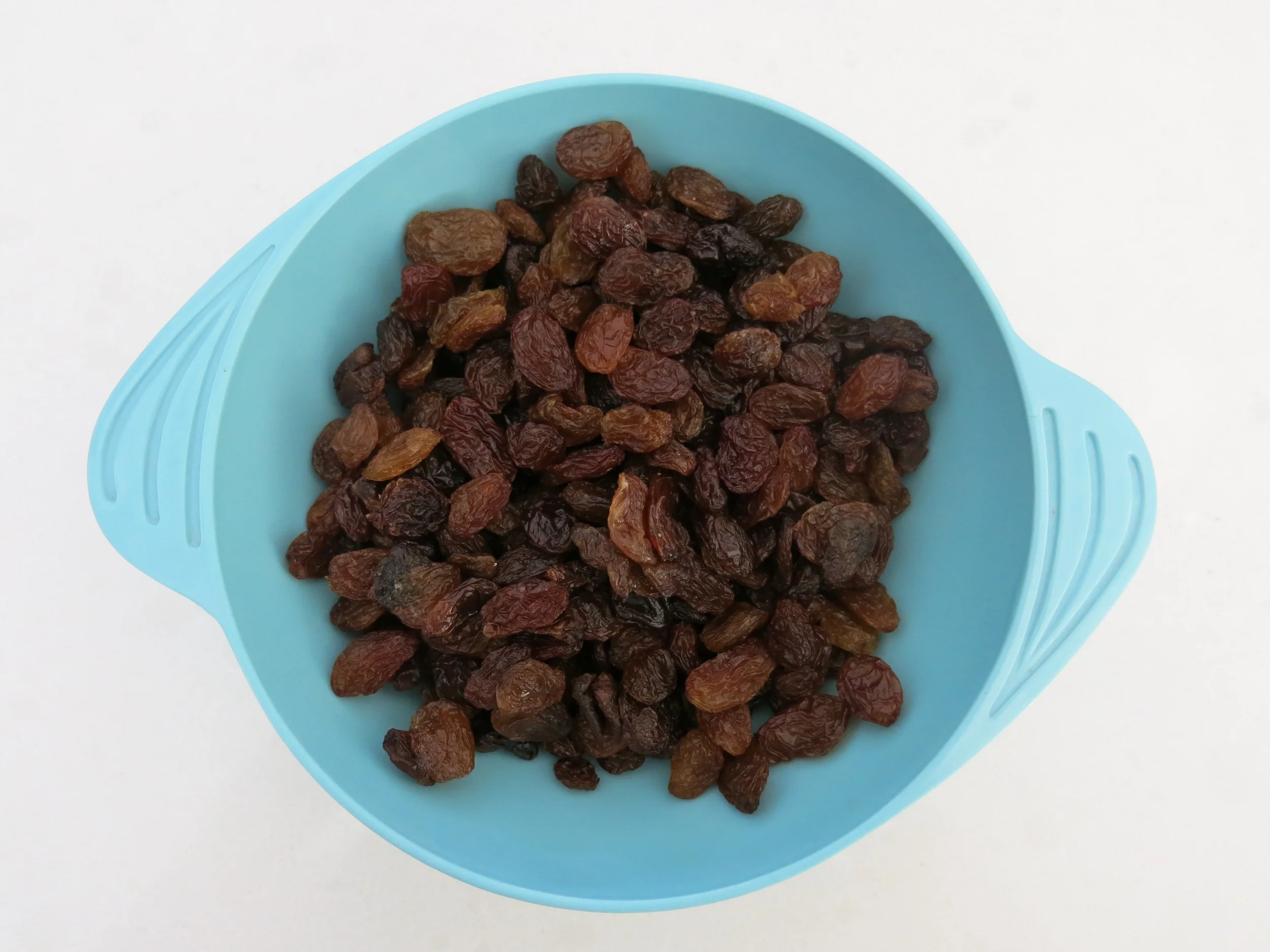 Here's what a cup of raisins looks like. In case you weren't sure.