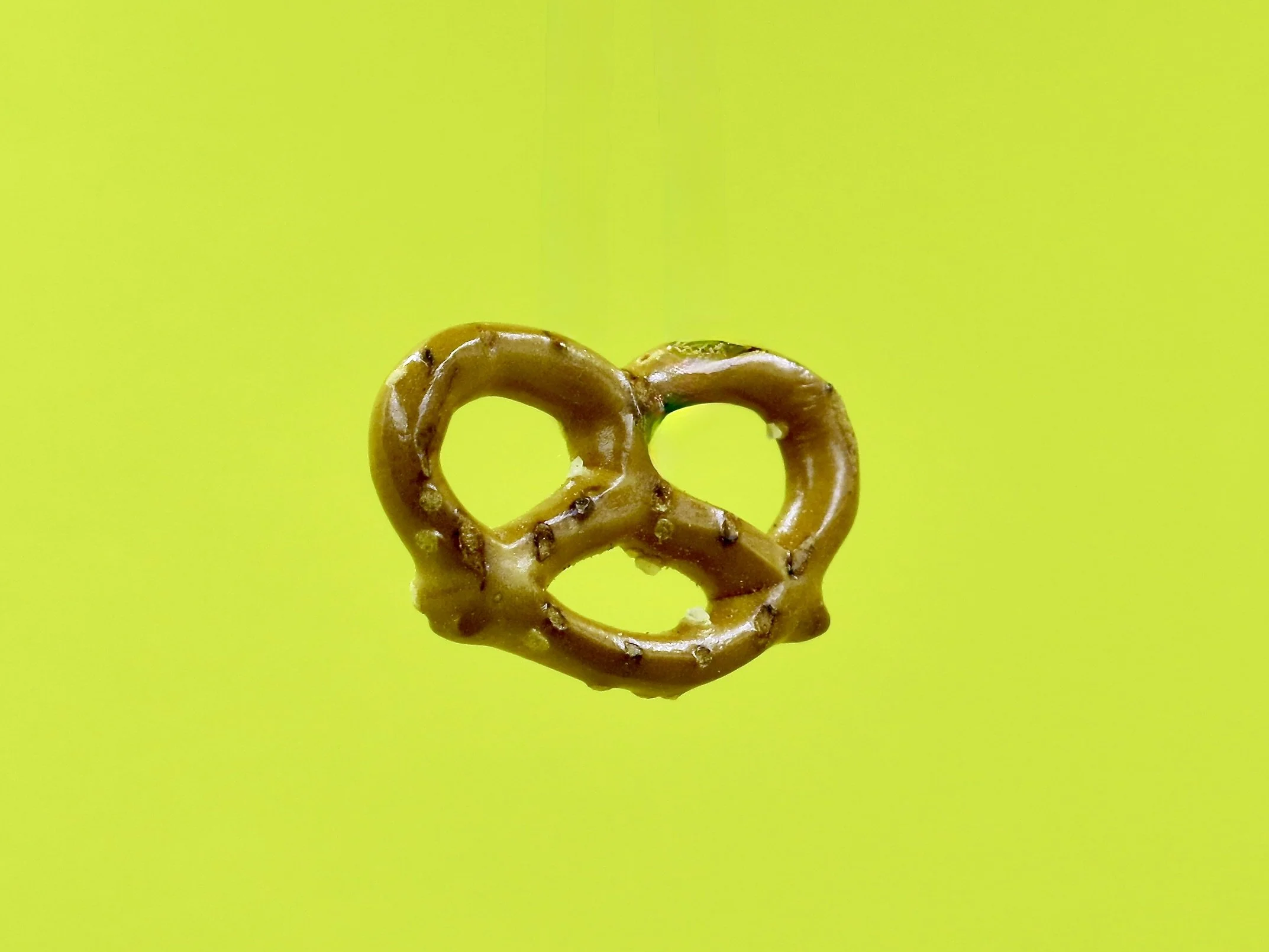 A single Snyder's brand pretzel.