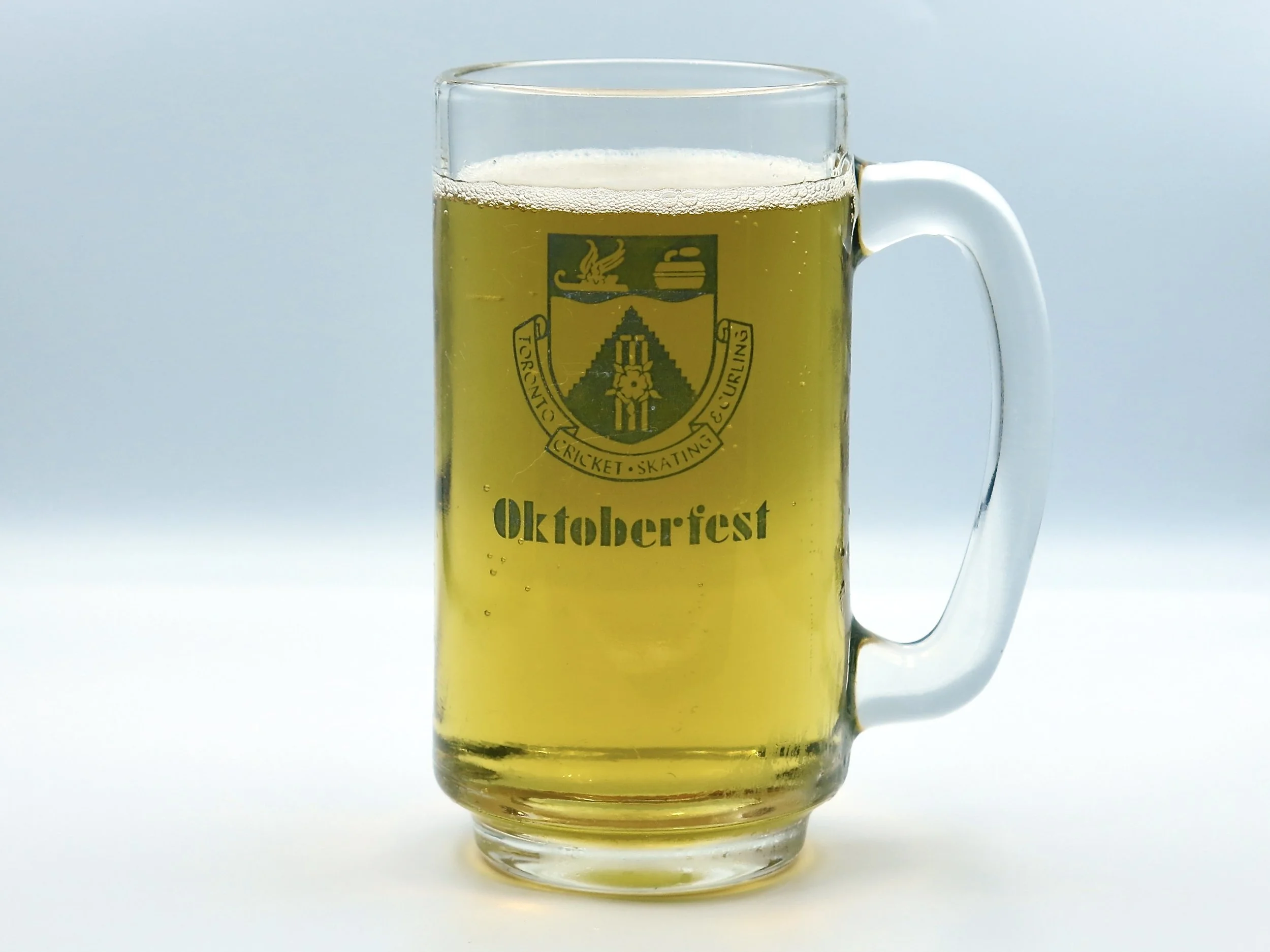 A glass of Corona Cero