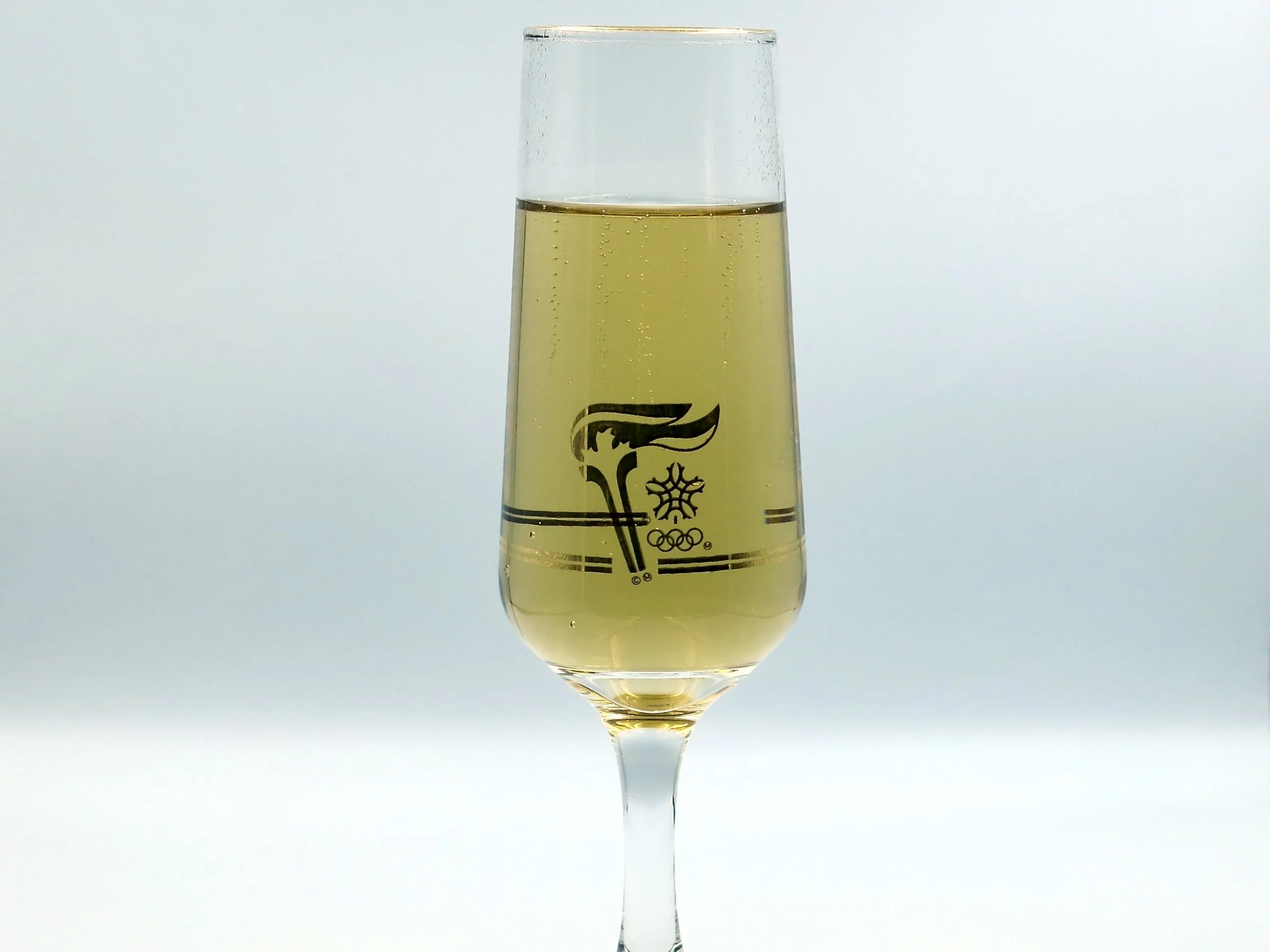 A glass of President's Choice ginger ale.