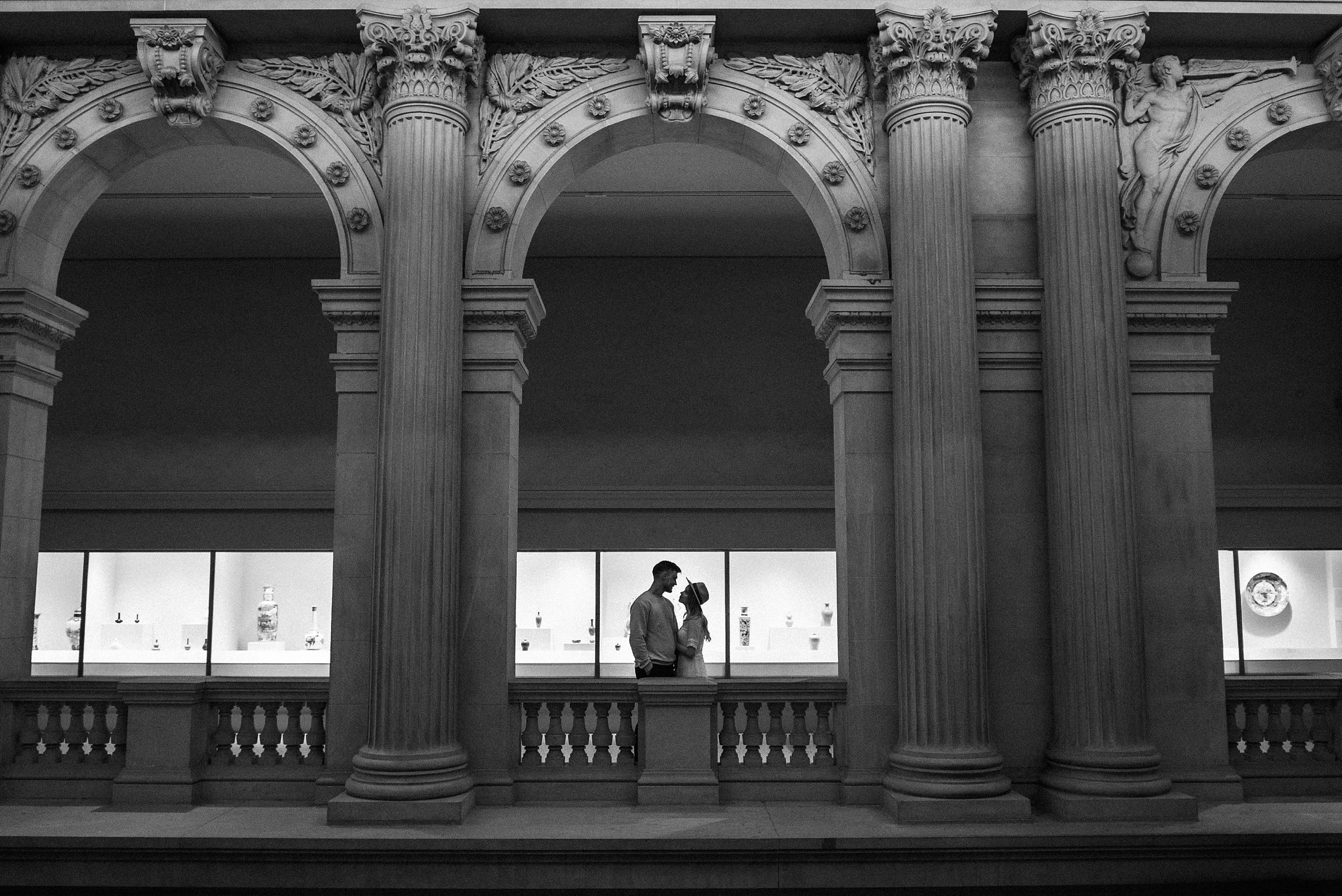 metropolitan-museum-of-art-engagement-session_3997.jpg
