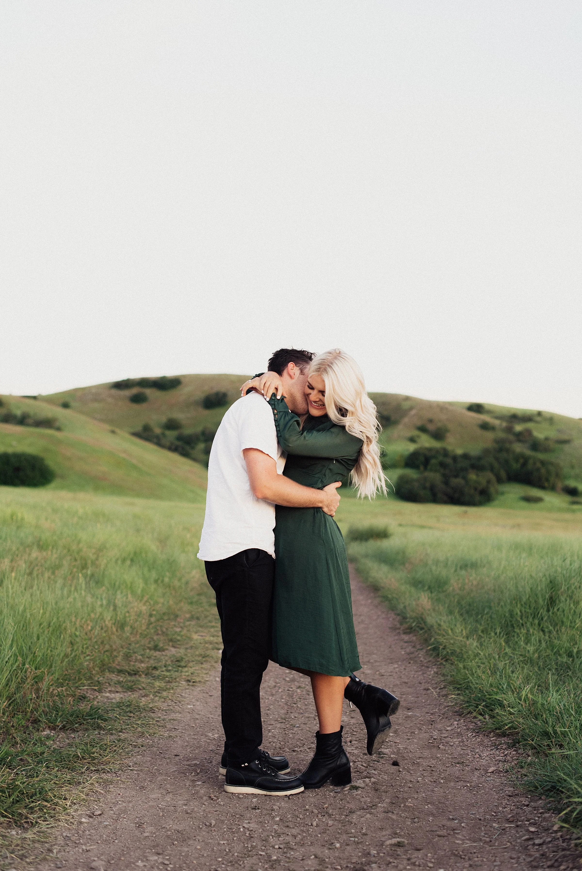 tunnel-springs-park-engagement-session_0154.jpg