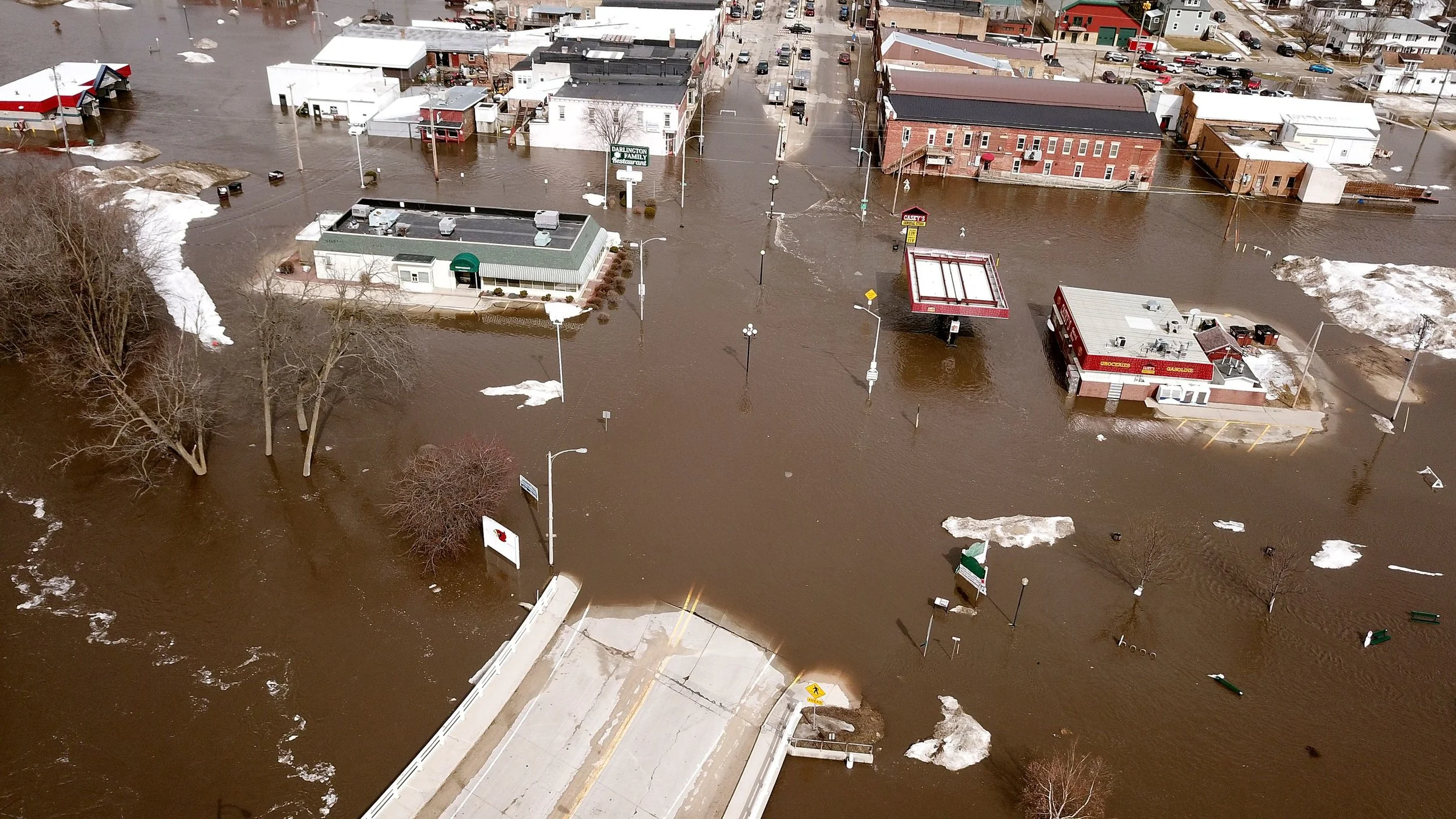Midwest Flood Relief at Malek's Pizza Palace