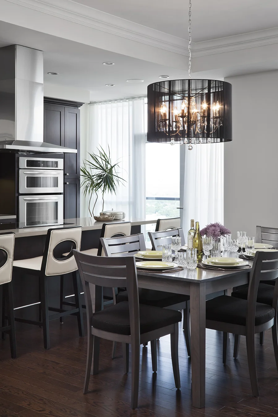 dining_lighton-001-2_final.jpg