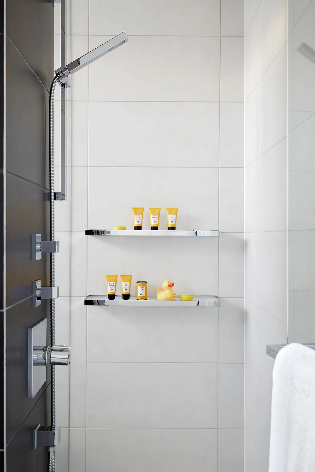MasterBathroom_1-013_M1.jpg