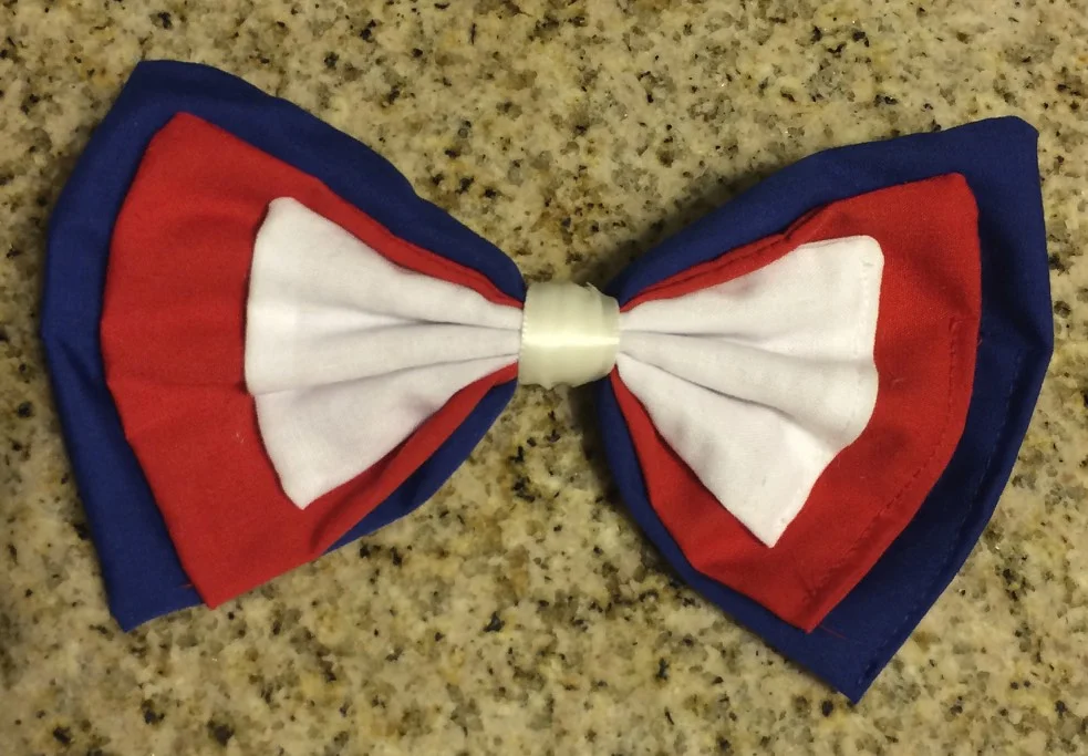 A patriotic bow
