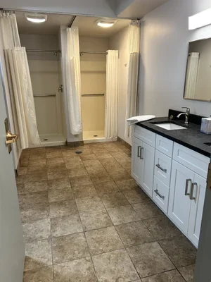 Premium Suit Bathroom