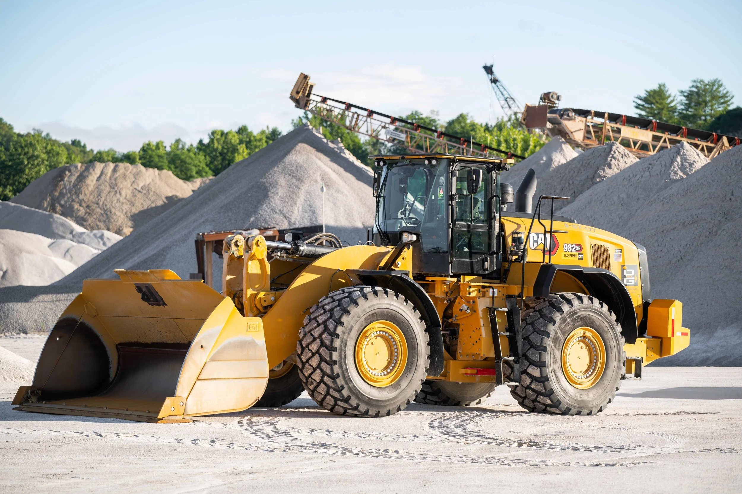   Hybrid Loader |  O&amp;G Industries, New Milford, CT 