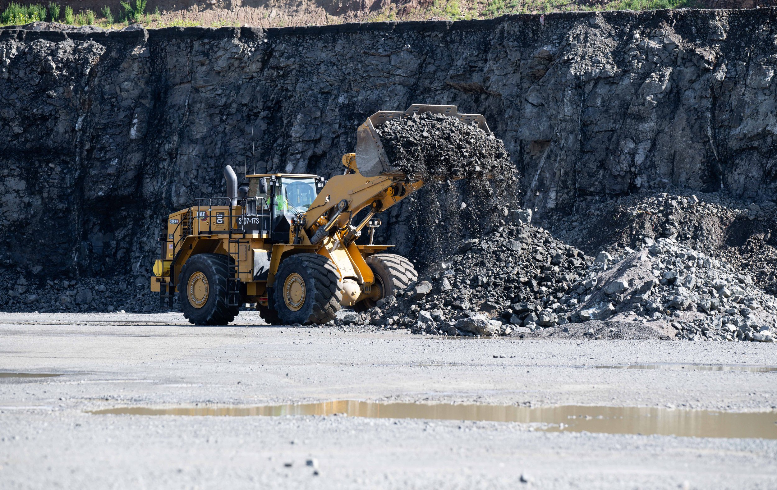   Hybrid Loader |  O&amp;G Industries, Southbury CT 