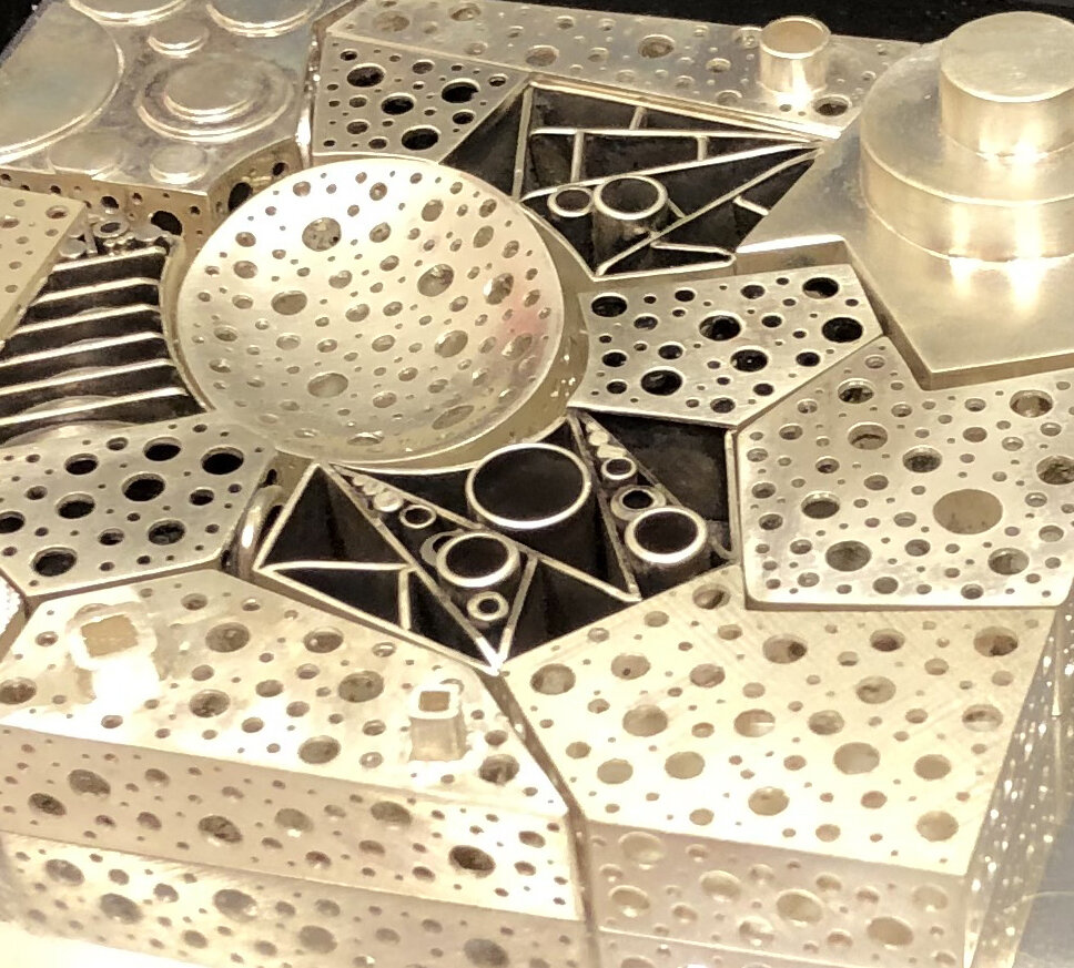 McCartney,E_JewelryBox9_2019_detail.jpeg