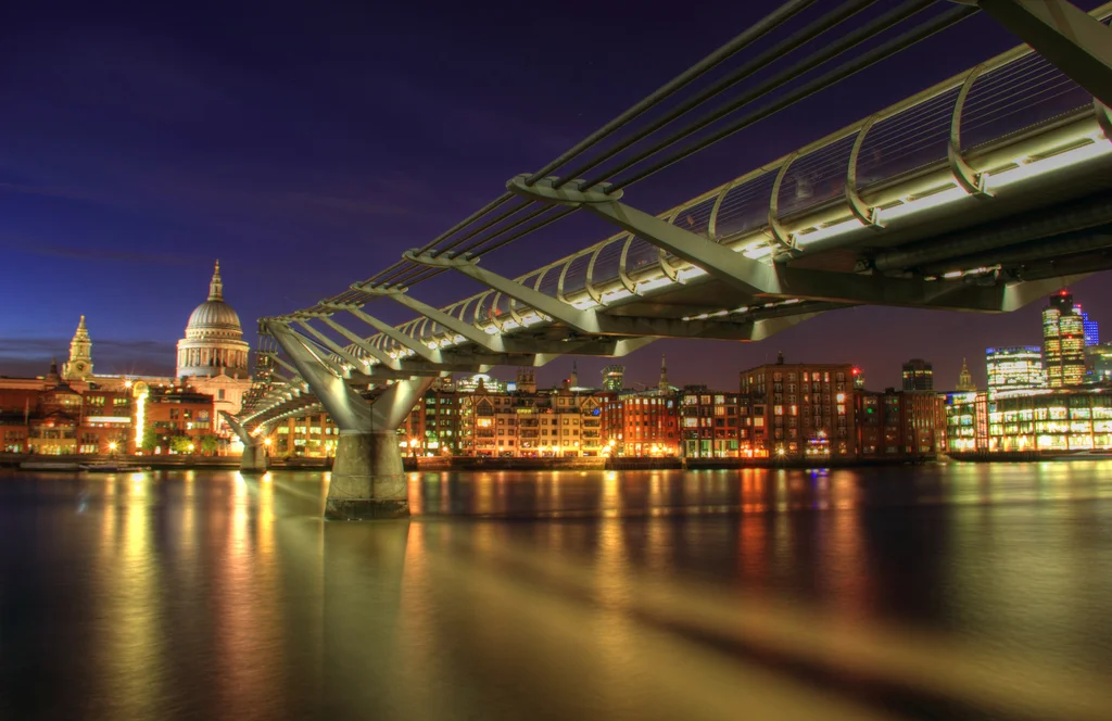 Purple Sky at Night, London's Delight