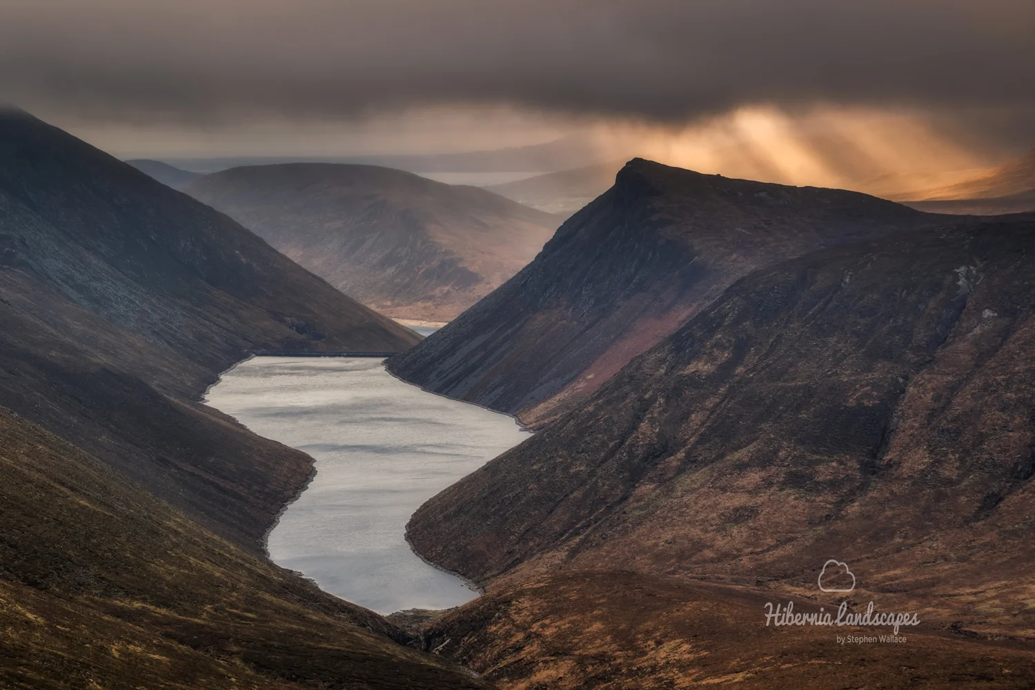 Ben Crom Light