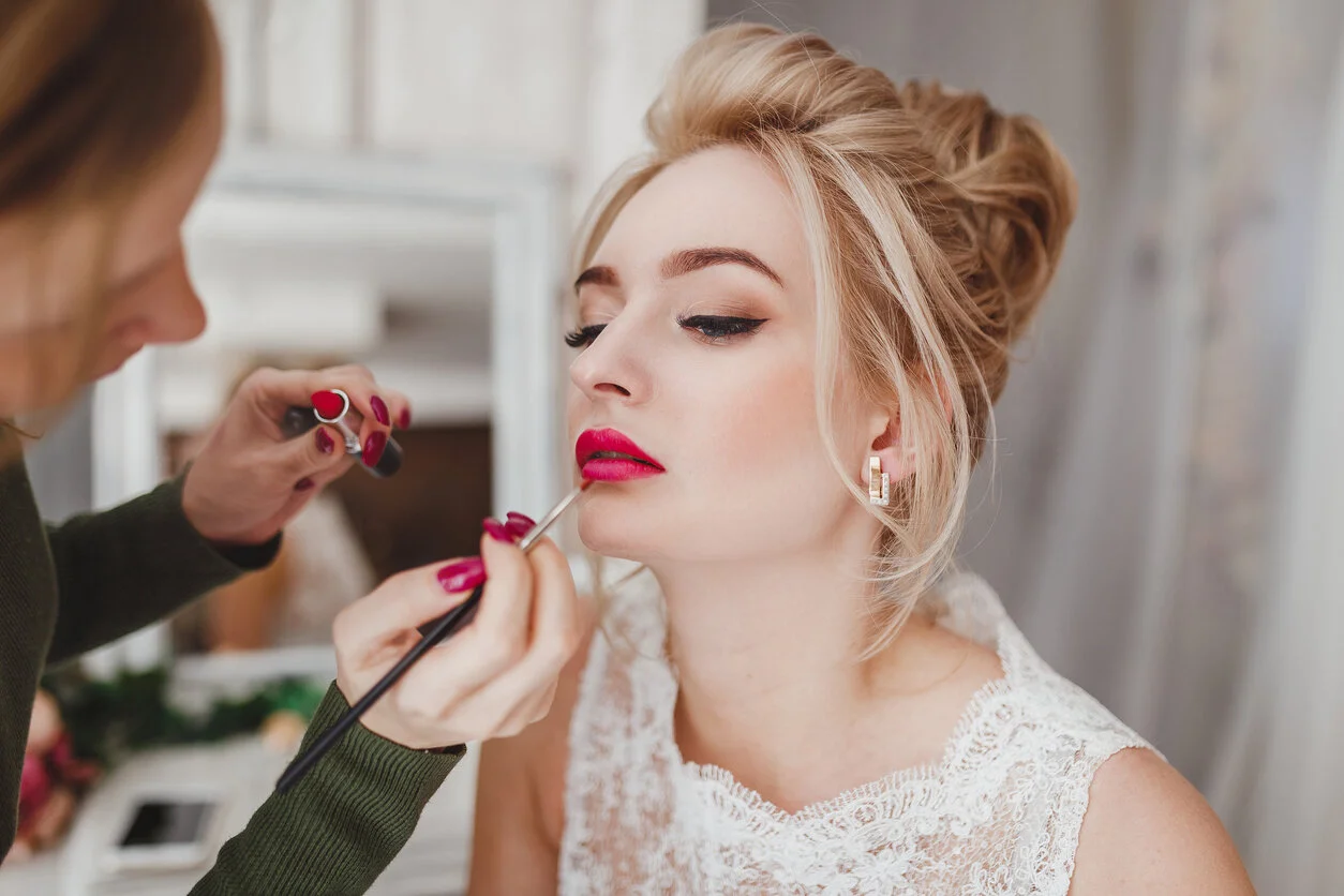 bridal makeup artist