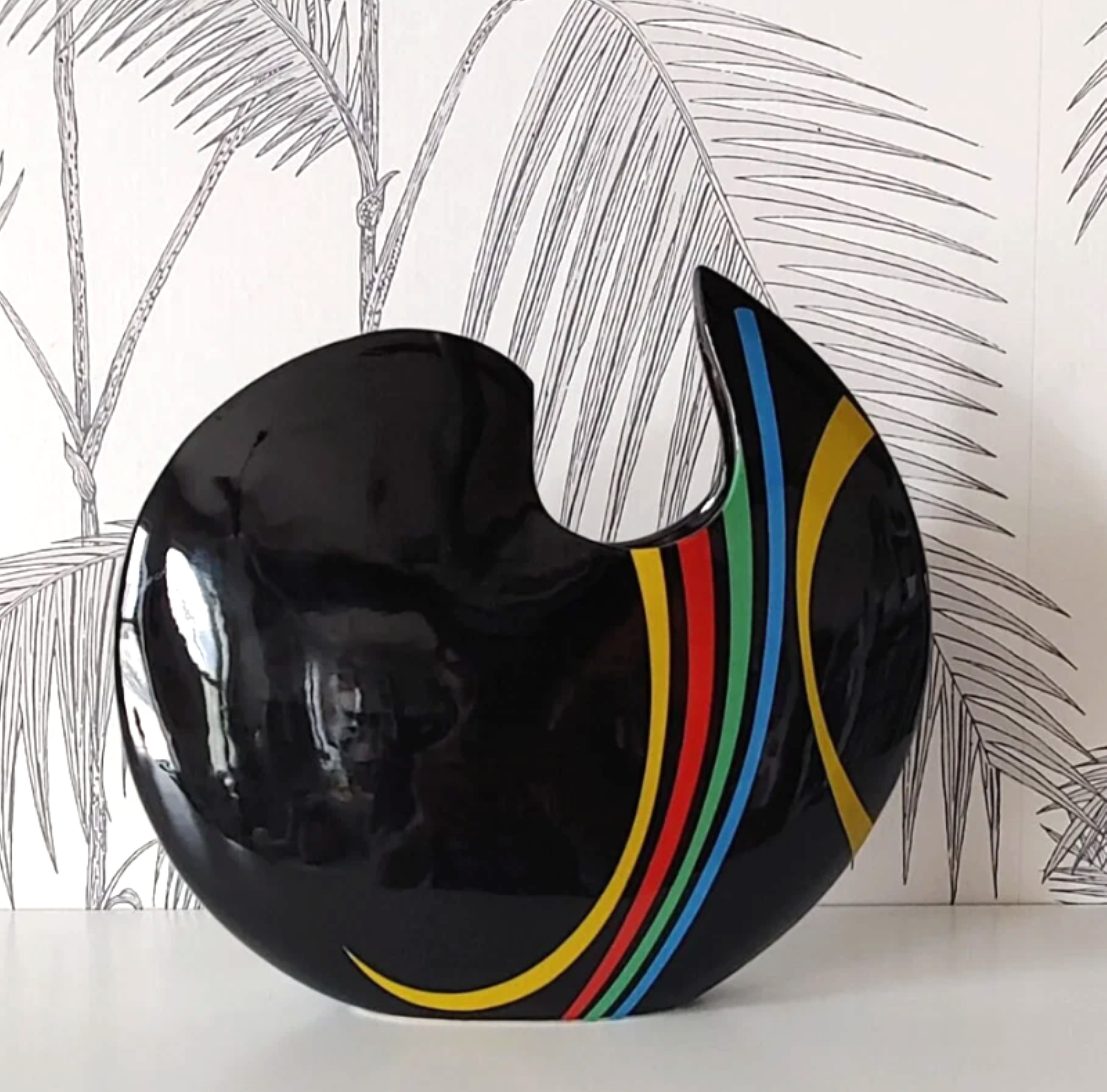 Toyo Japan, Velocity Collection, Art Vase, circa 80's 1.png