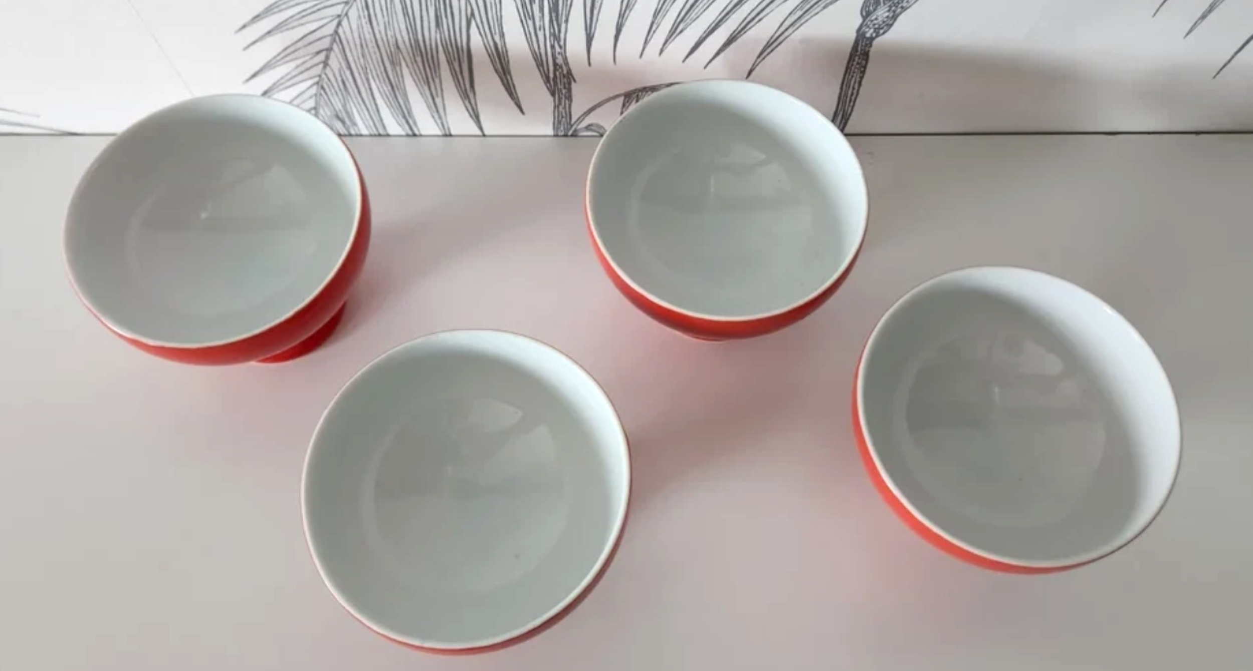 Vintage Bowls, Red and White, set of 4, made in Japan 2.png