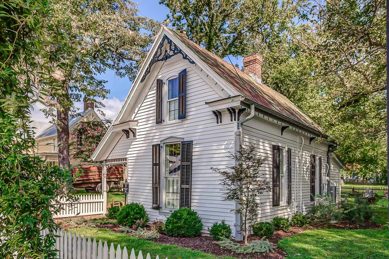 Williams has renovated over 8 homes throughout the South.