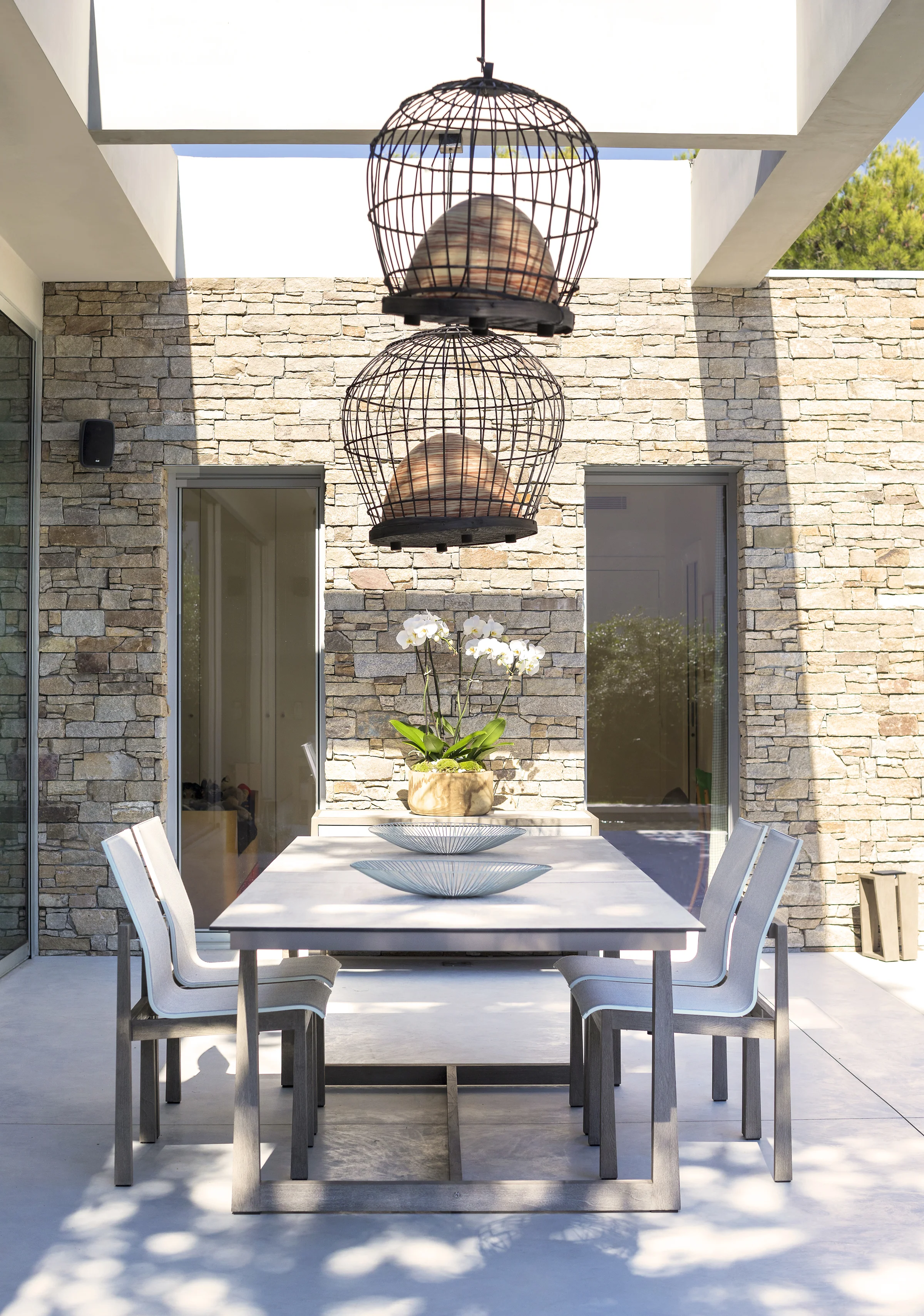Patioworld_Geneva_DiningSet.jpg