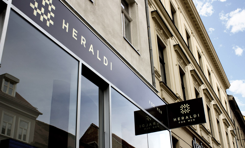 Heraldi store outside