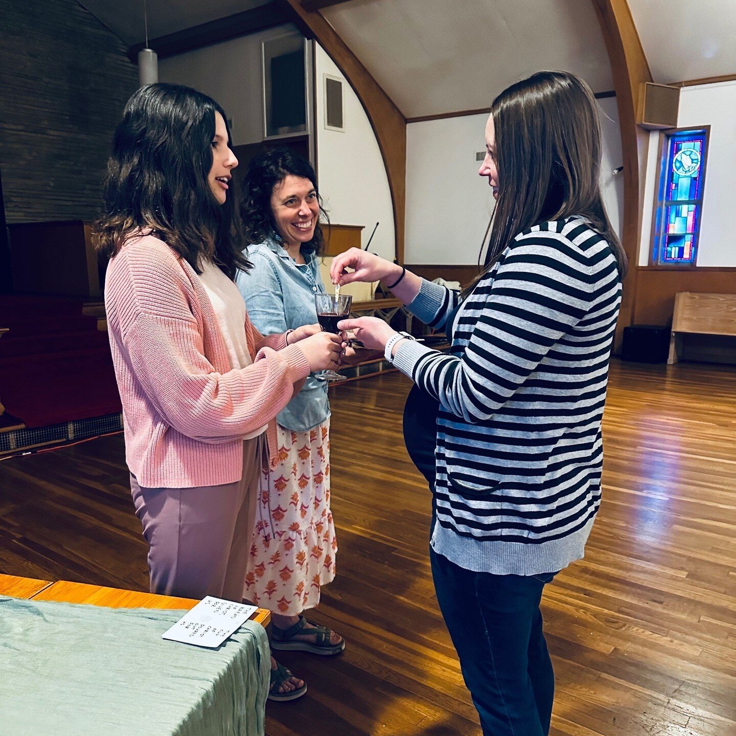 We are looking for volunteers to help with prepping, decorating and serving communion! If you're interested please follow the link in our bio to sign-up and find more information.