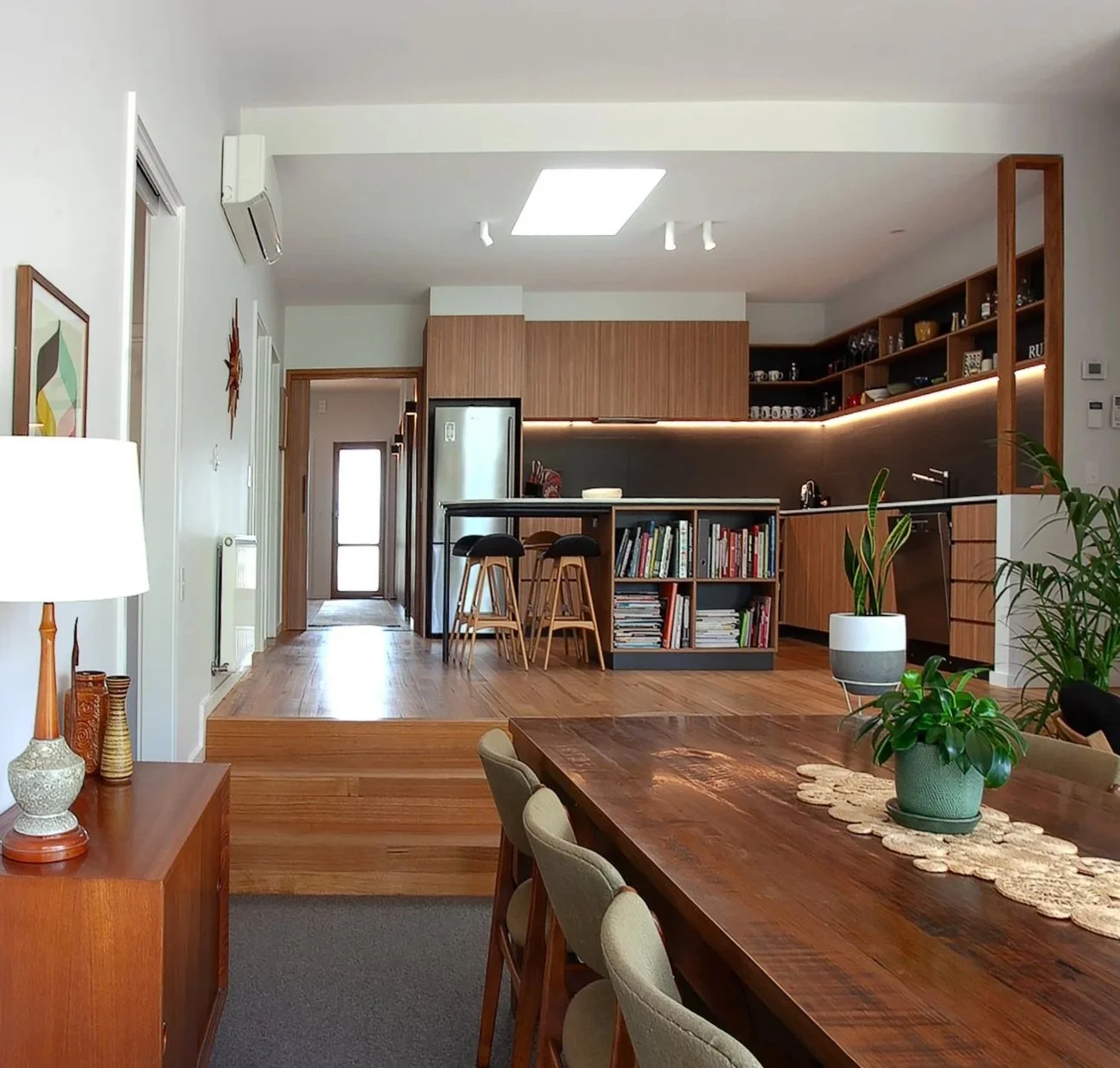 Interior.jpg