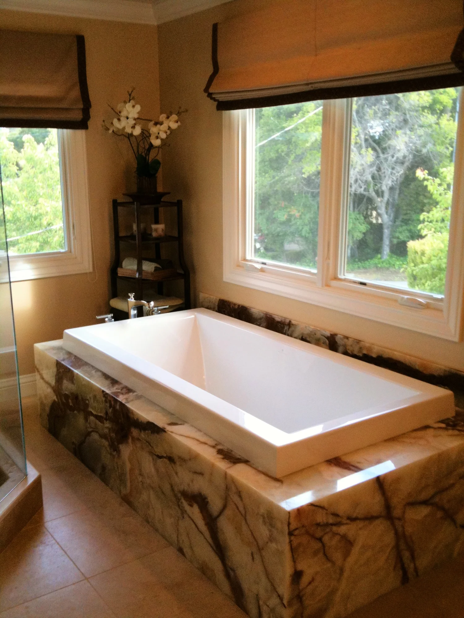 Master Tub