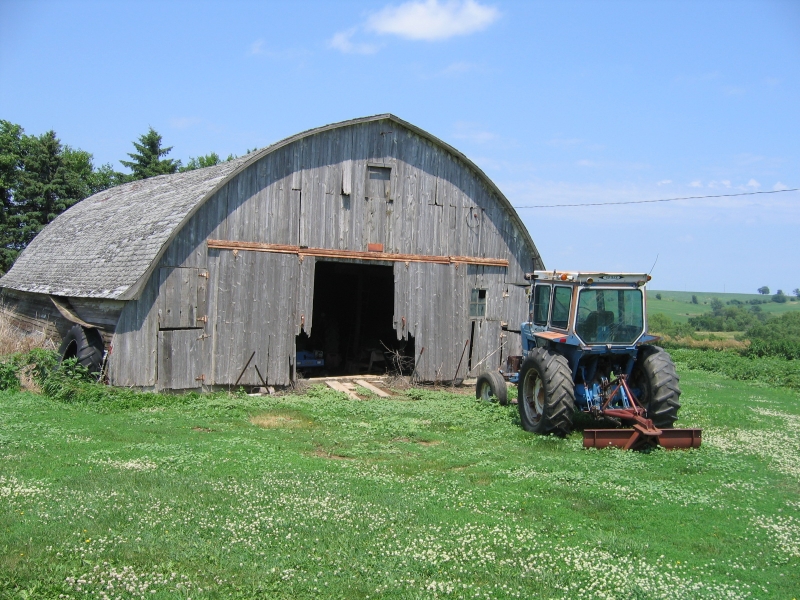 brayton barn-older.jpg