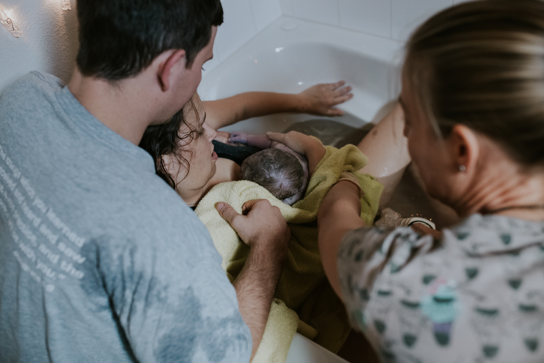 IMG_0337J-Birthanchoragebirthphotographer.jpg