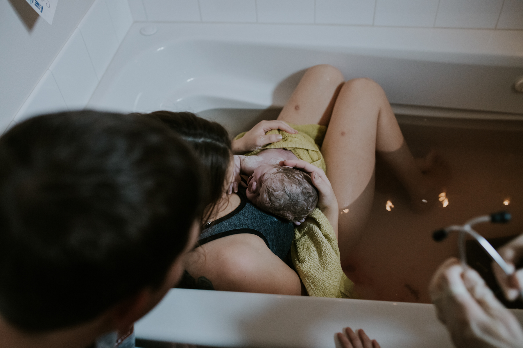 IMG_0412J-Birthanchoragebirthphotographer.jpg
