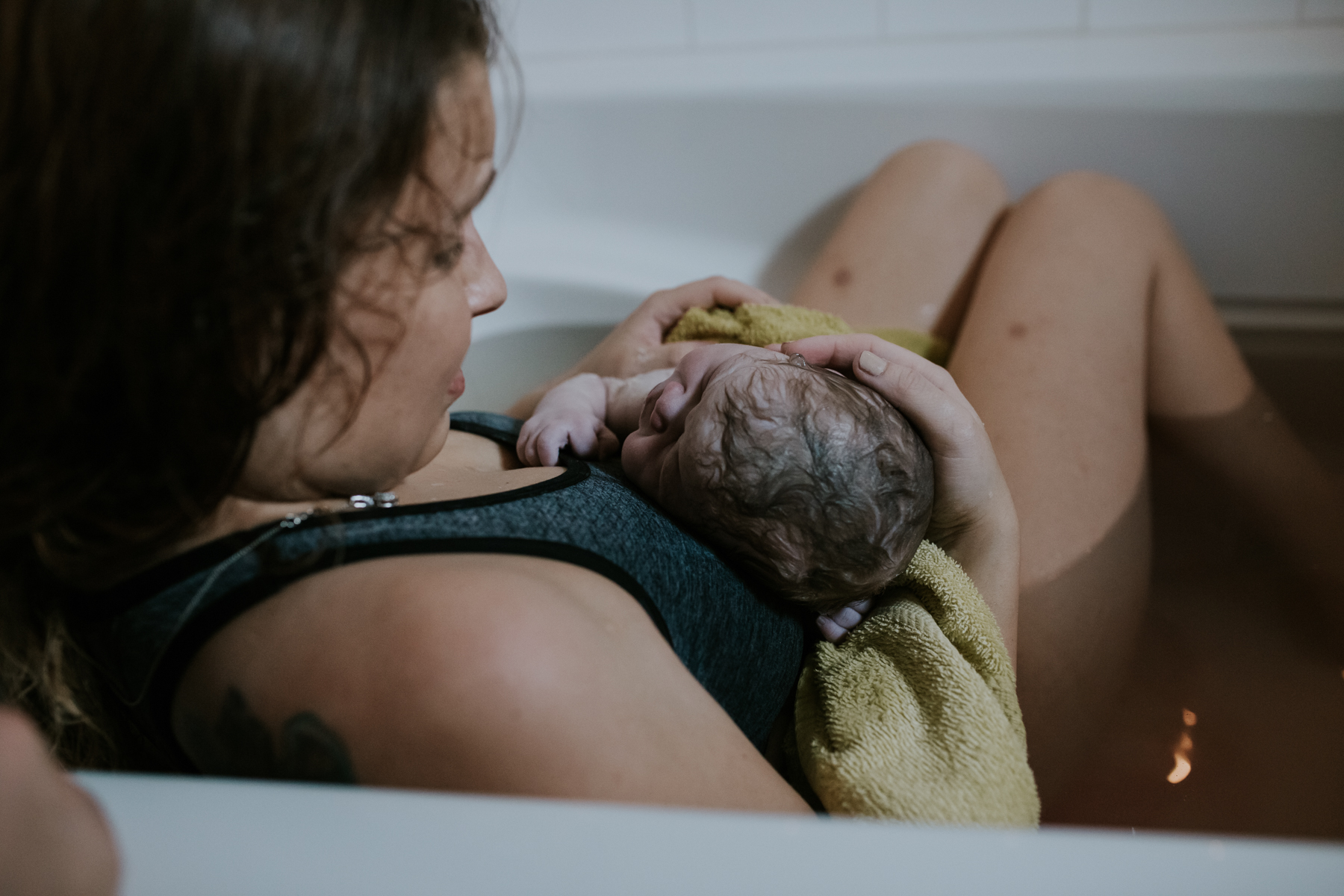 IMG_0418J-Birthanchoragebirthphotographer.jpg