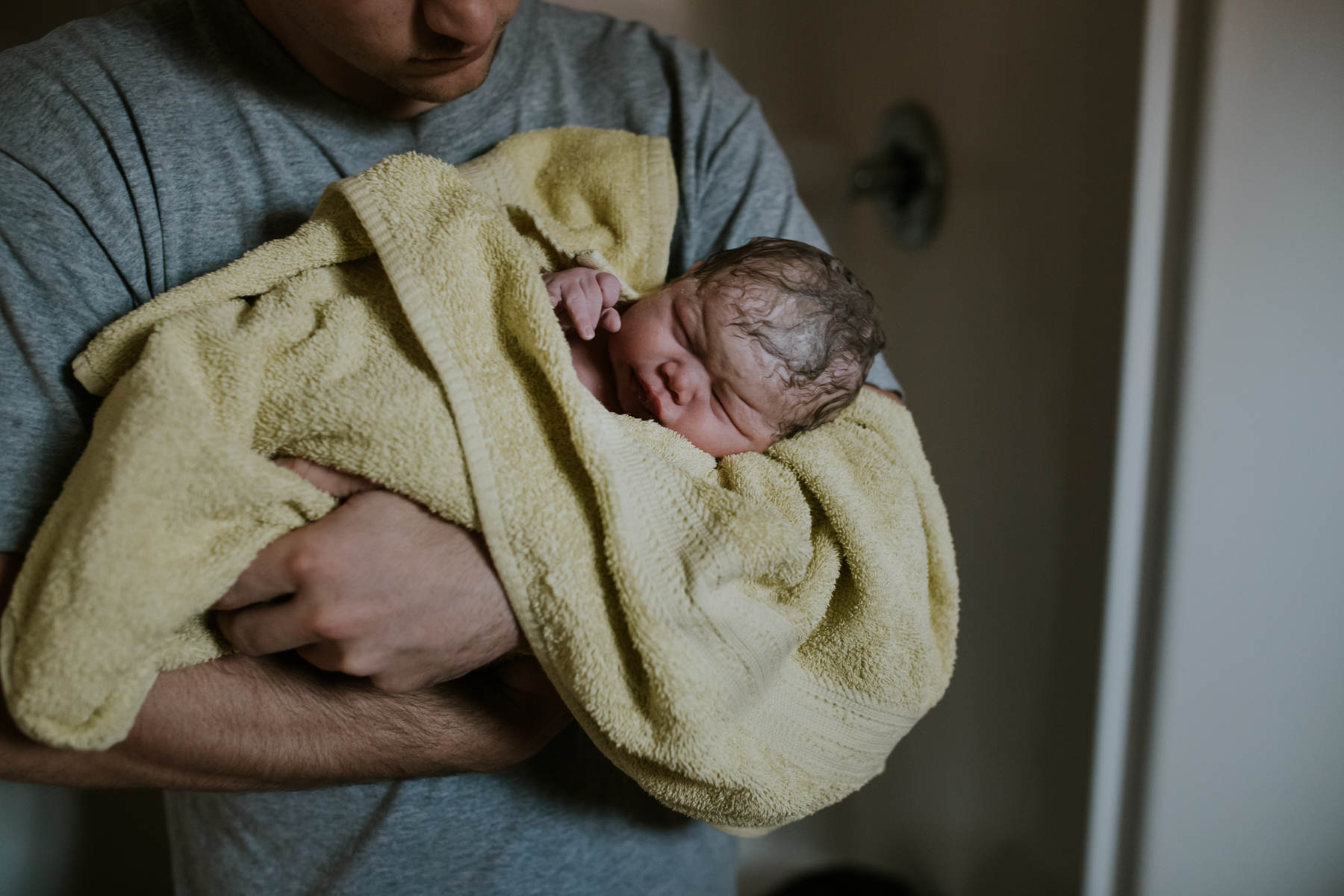 IMG_0492J-Birthanchoragebirthphotographer.jpg