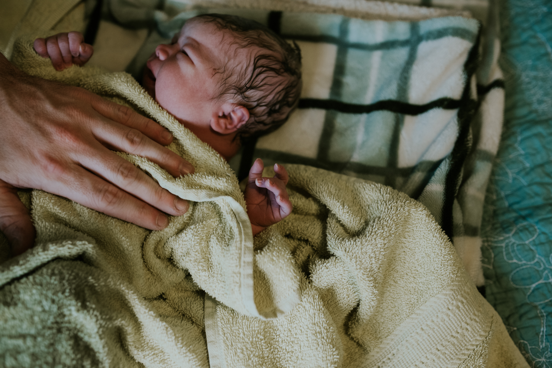 IMG_0582J-Birthanchoragebirthphotographer.jpg