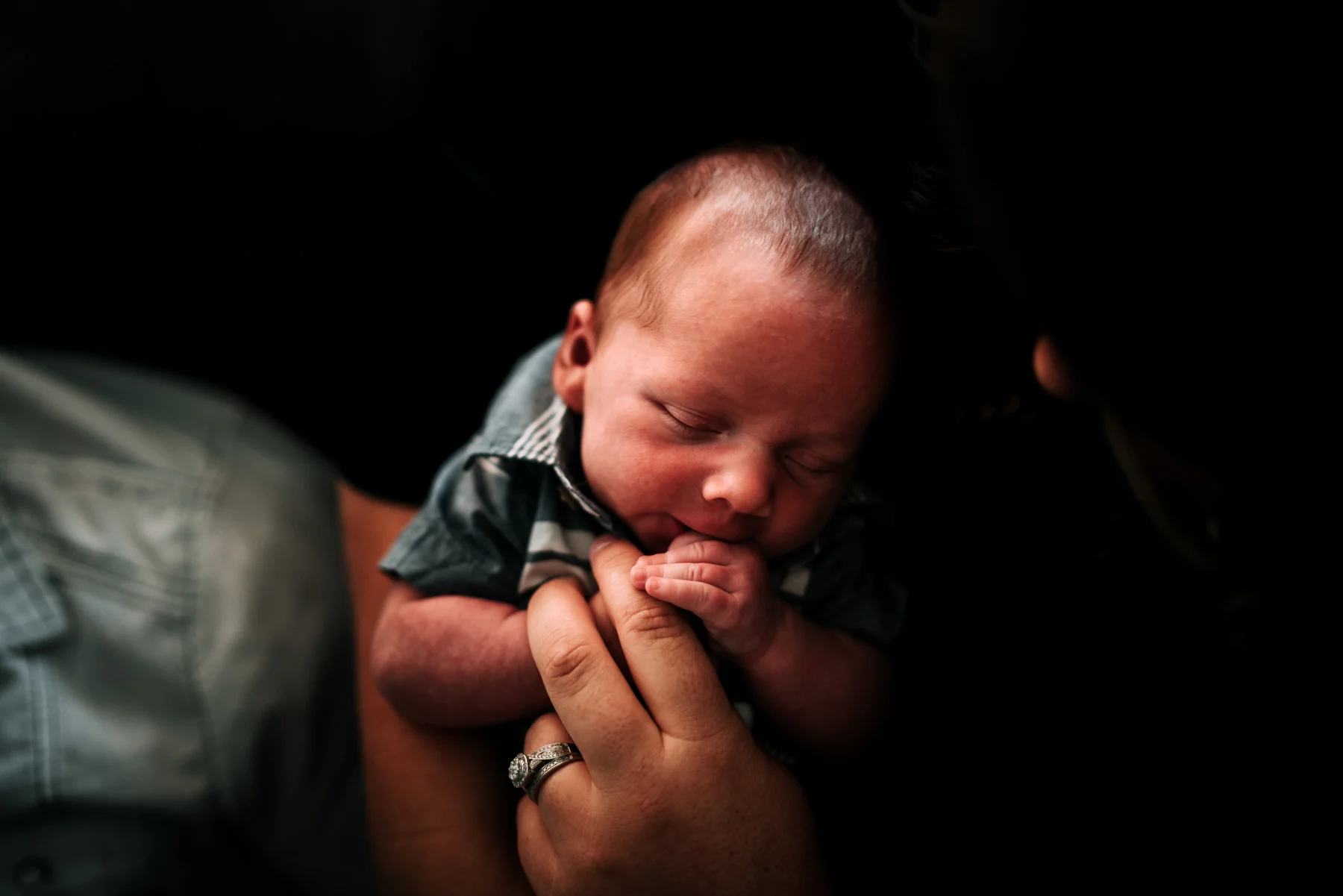 anchoragenewbornphotographermossandmyrrh2019_17.jpg