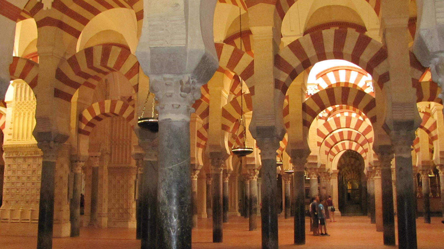 Another view inside the Mesquita.jpg