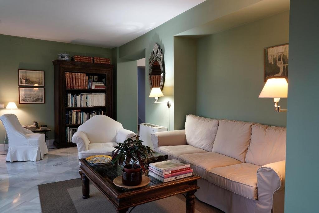 Relaxing spaces