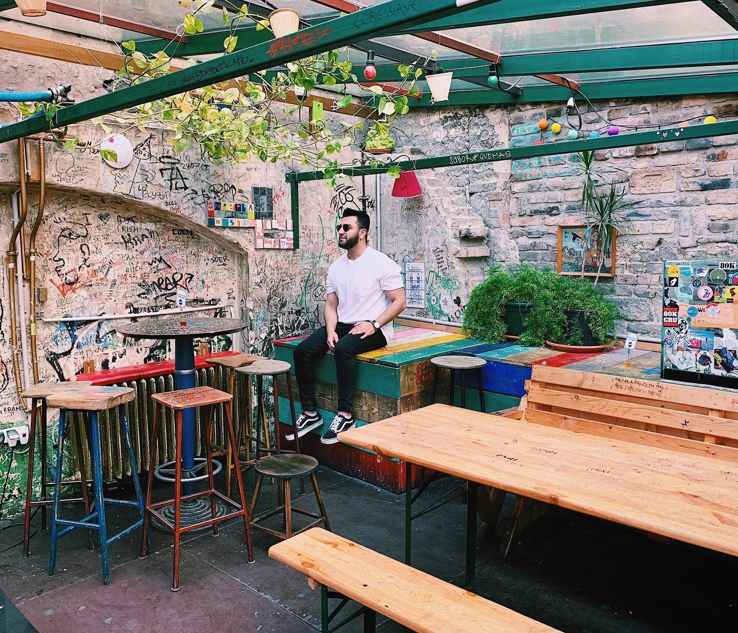 When no one shows up for brunch 👋🏼📍#Budapest