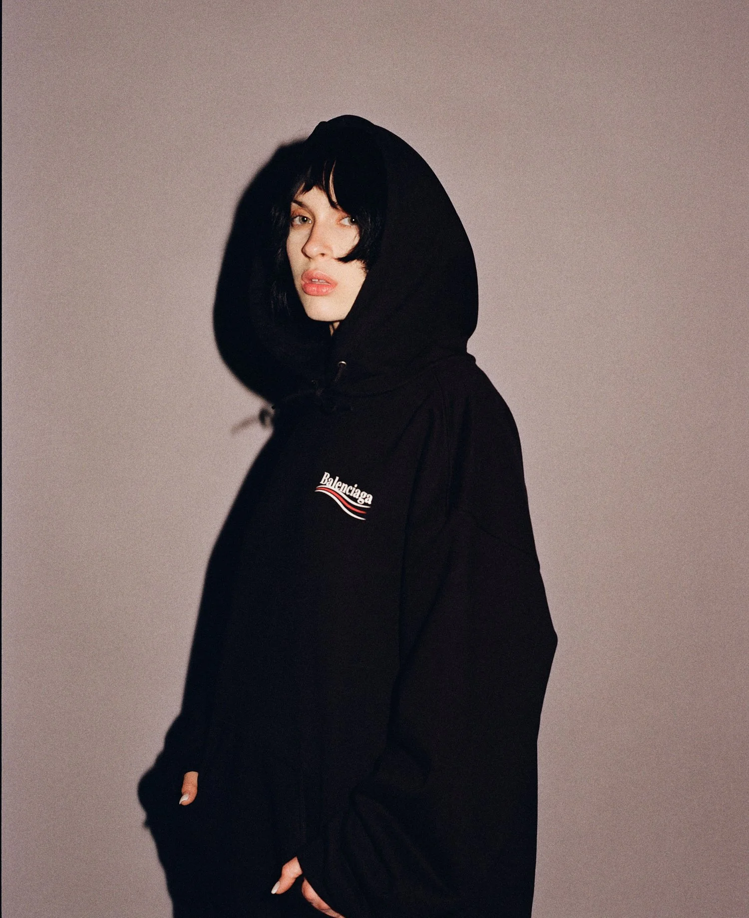 2025_1204_Balenciaga_Isabella_LosAngeles_final_001.jpg