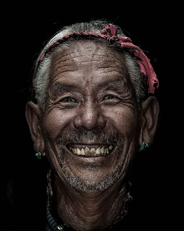 Diaspora Smile project Lobsang Tsering 84years old from Bhutan visit www.bhanuwat.org for full project view #tibet #diaspora #diaspora_smile #pilgrimage #asia #world #buddhist #peace #peaceful #mindfulness #life
#oldpeople #spiritual  #art #wisdom #i