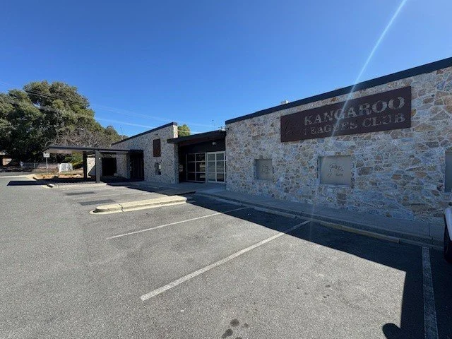 front entry 5.jpg