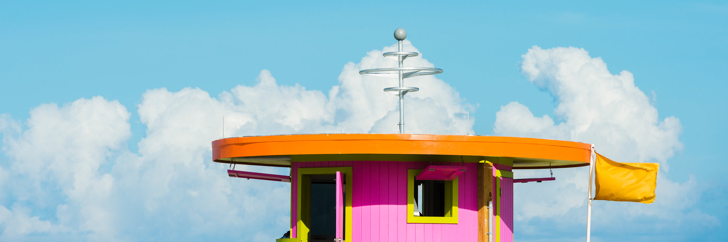 sky_lifeguard_hut.jpg
