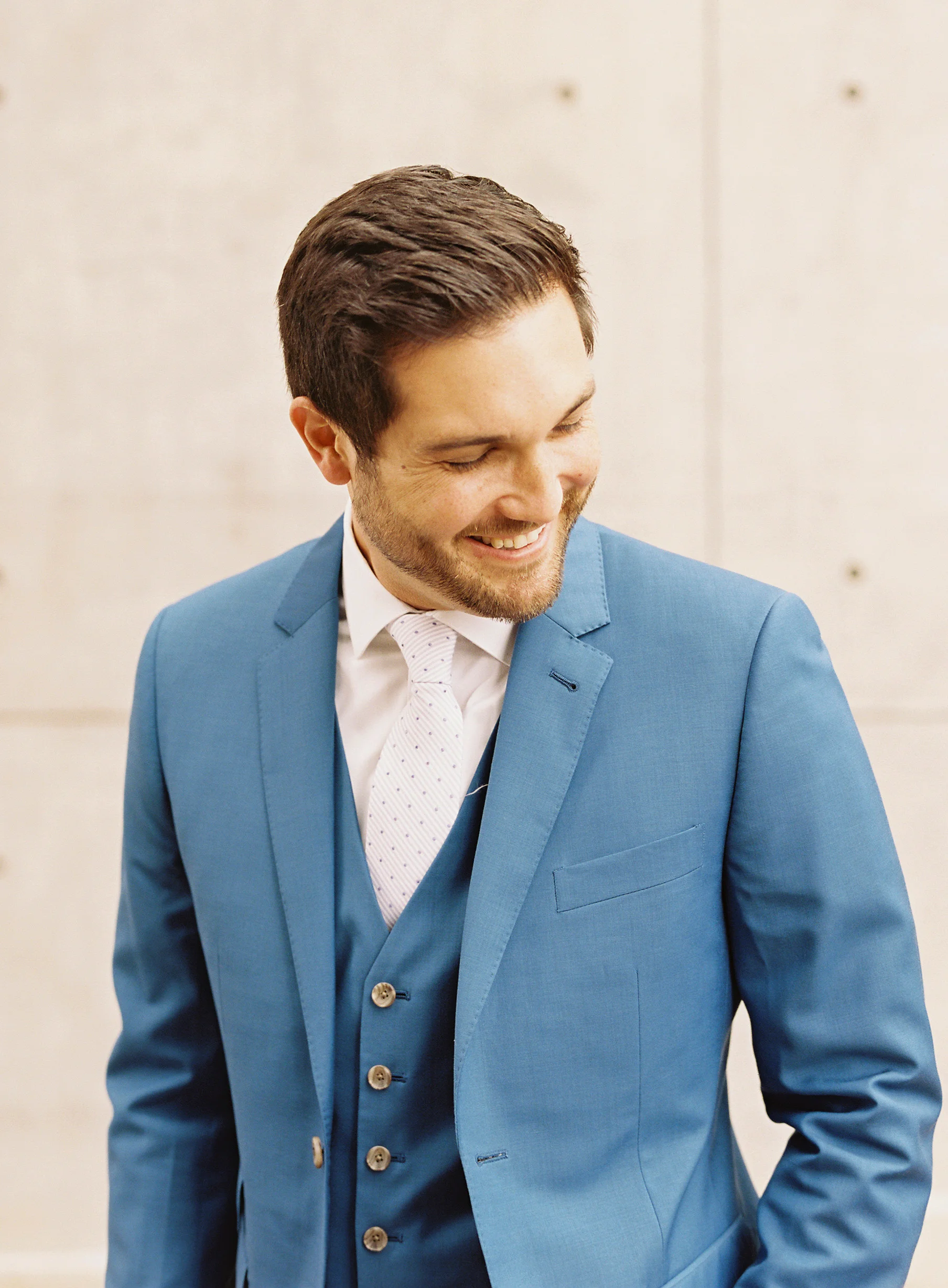 Groom.jpg