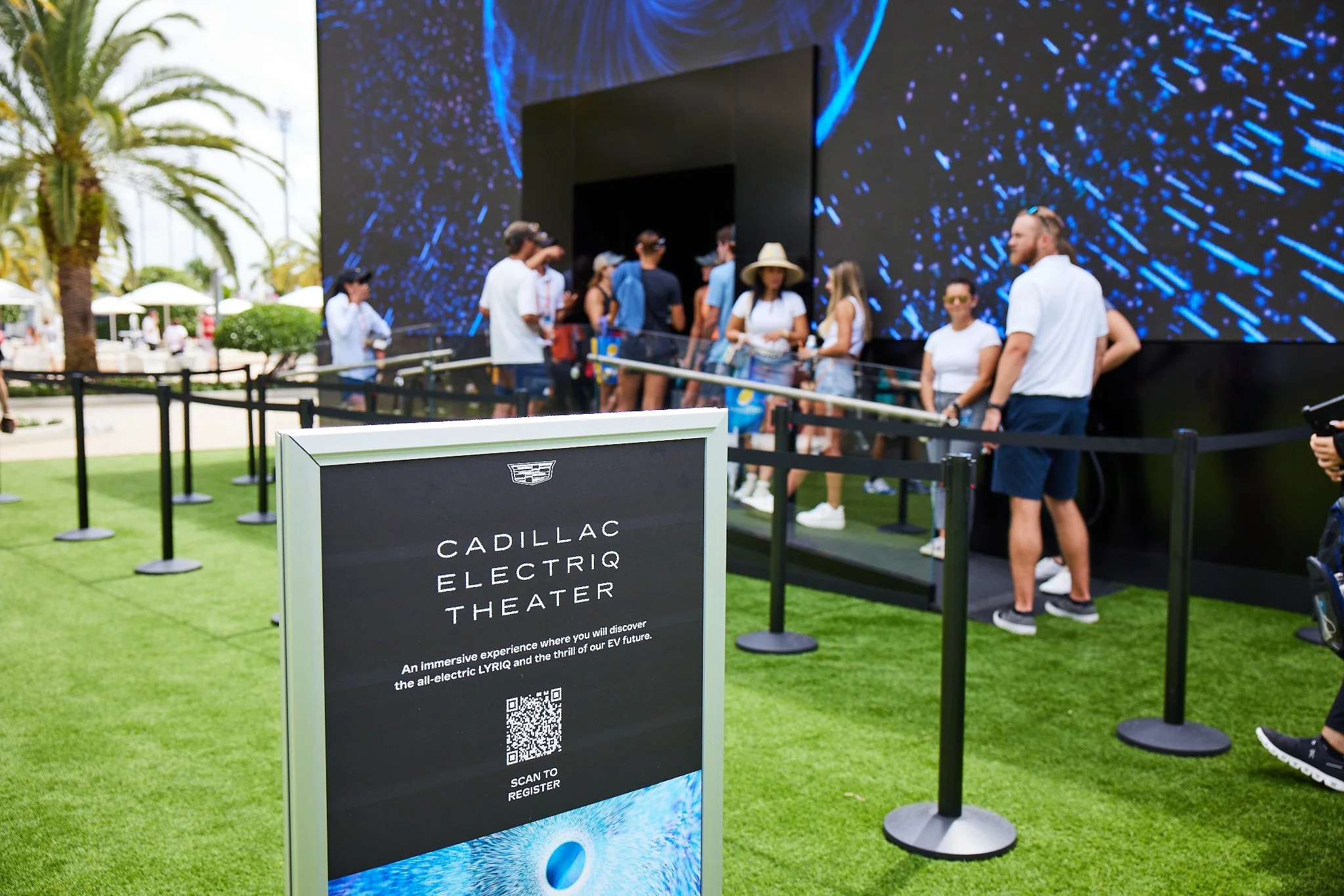 220322_Cadillac_ELECTRIQ THEATER Mobile_01.jpg