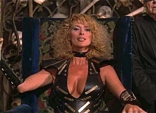 The Howling 2: Your Sister is A Werewolf Free on Halloween at the Time! 