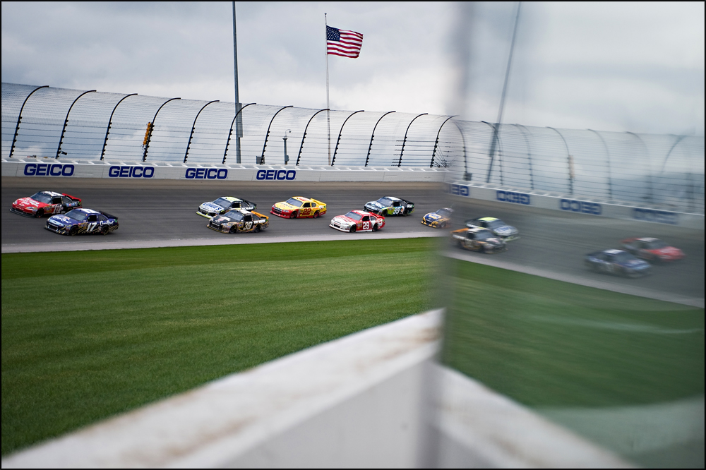  Cars in the field race around turn four during the Geico 400 on Monday, September 19, 2011 at the Chicagoland Speedway in Joliet. | Brian Powers~Sun-Times Media 