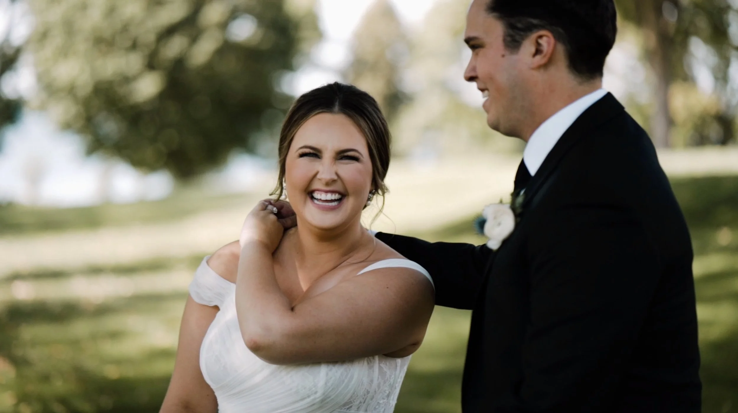 Emily + Charlie - Gorgeous Lake Minnetonka Wedding at Lafayette Club