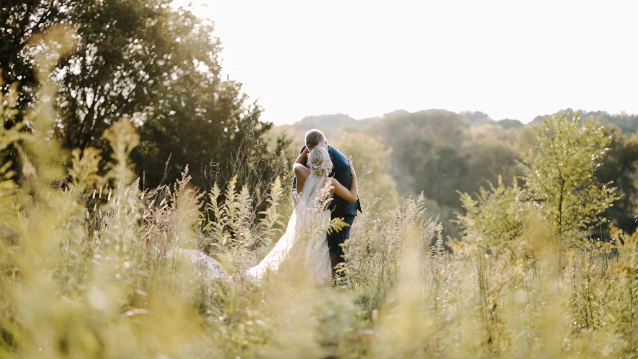  Camrey + Jeffrey - Wonderful Outdoor Wedding in Minnesota