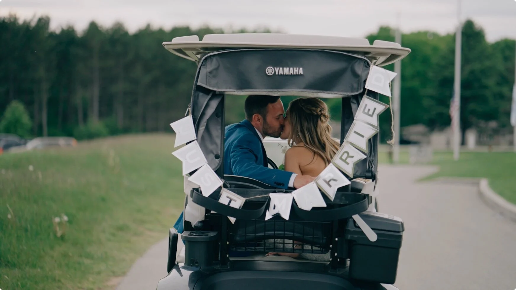 Briana + Andy - Wonderful Green Bay, Wisconsin Wedding