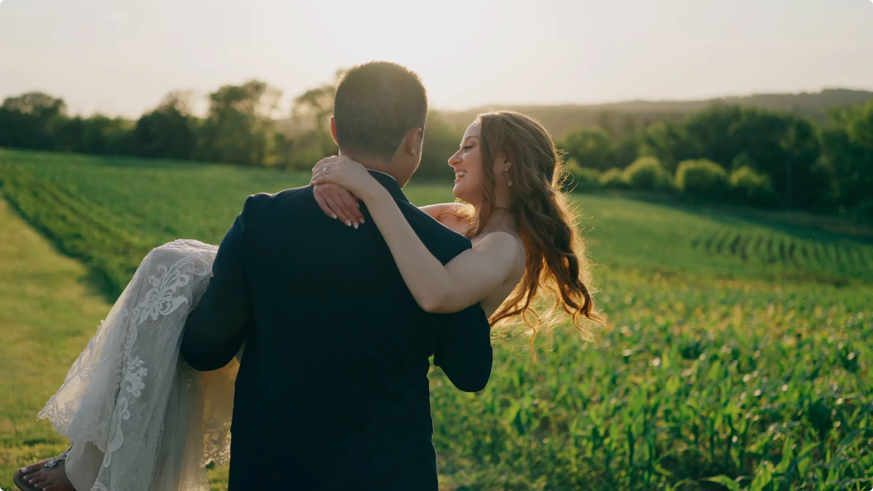 Amy + Tony - Wonderful Southern MN Wedding at Serenity Hills Pavilion