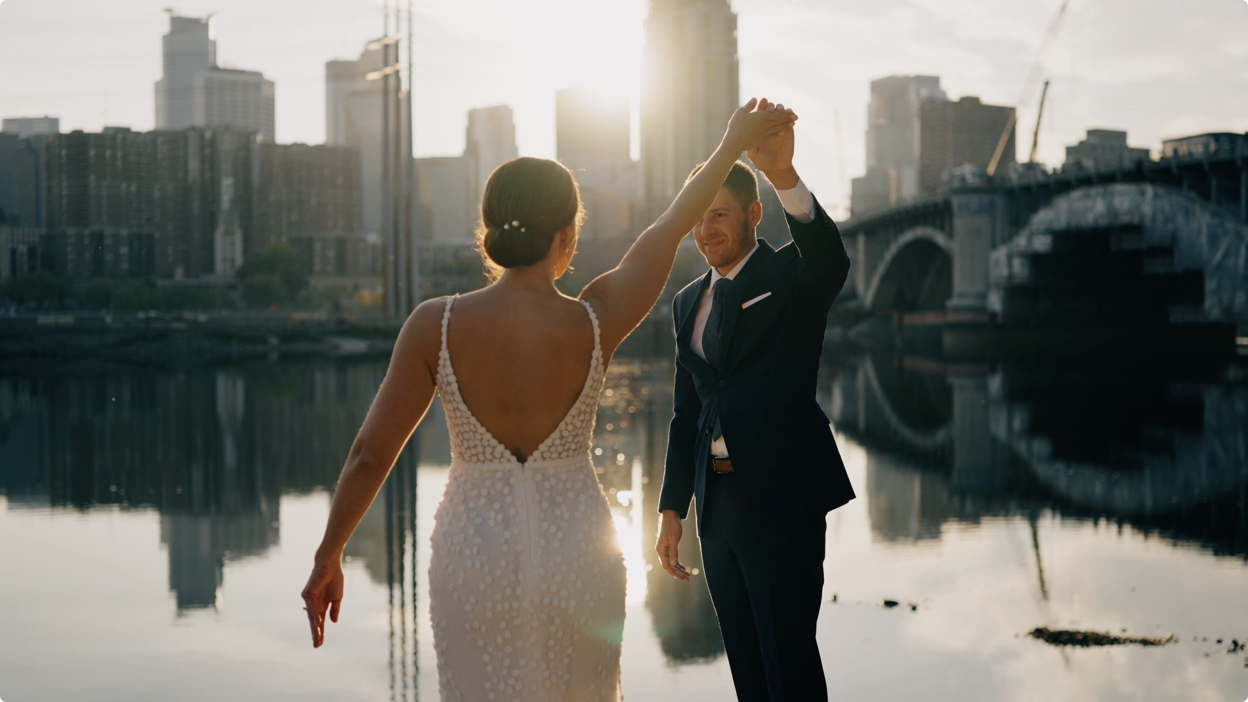 Laura + Troy - Amazing Minneapolis Wedding at Machine Shop