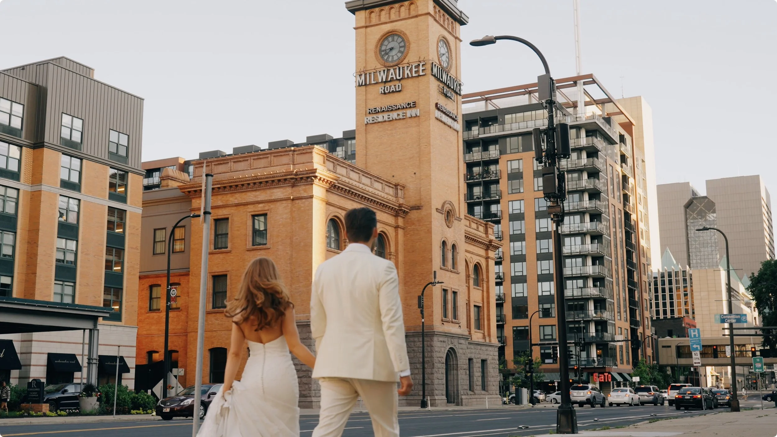 AnnaRose + Jake - Wonderful Minneapolis Wedding at The Depot