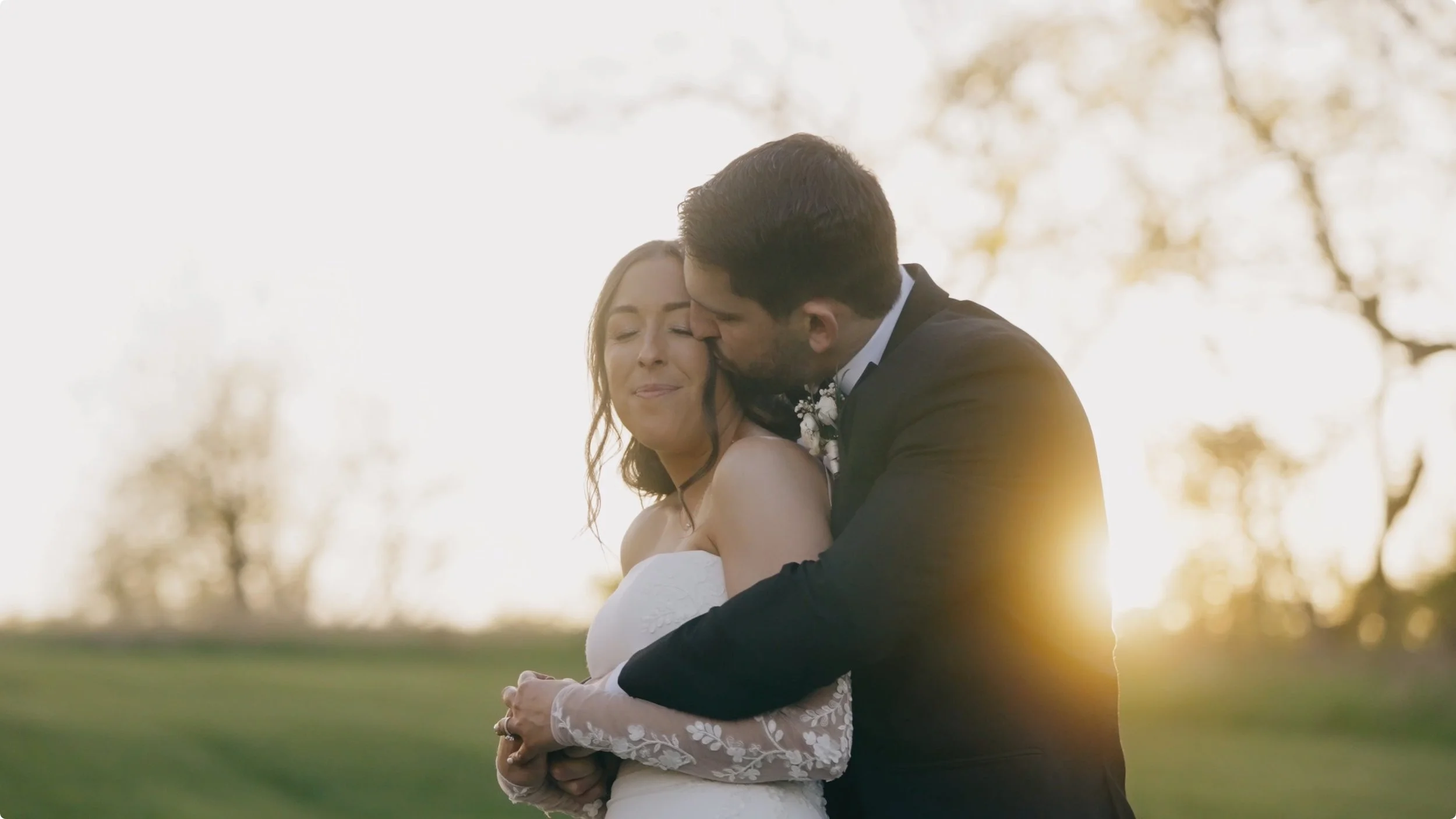 Danielle + John - Perfect Wedding at The Eloise